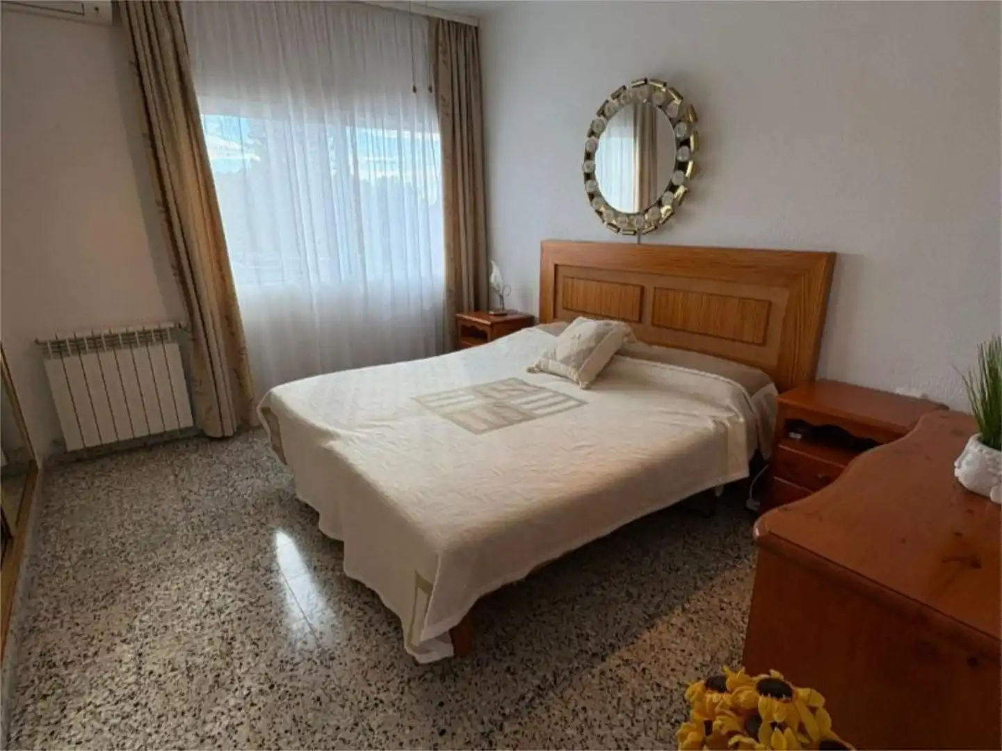 Houses for sale in Carrer de Sorita, 4, Pueblo Español - Coveta Fumá Bedroom of Houses for sale in El Campello with Air Conditioner, Heating and Private garden