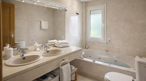 Photo 4 of House or chalet for sale in Avenida Ahones, 14b, Conde Orgaz - Piovera,  Madrid Capital