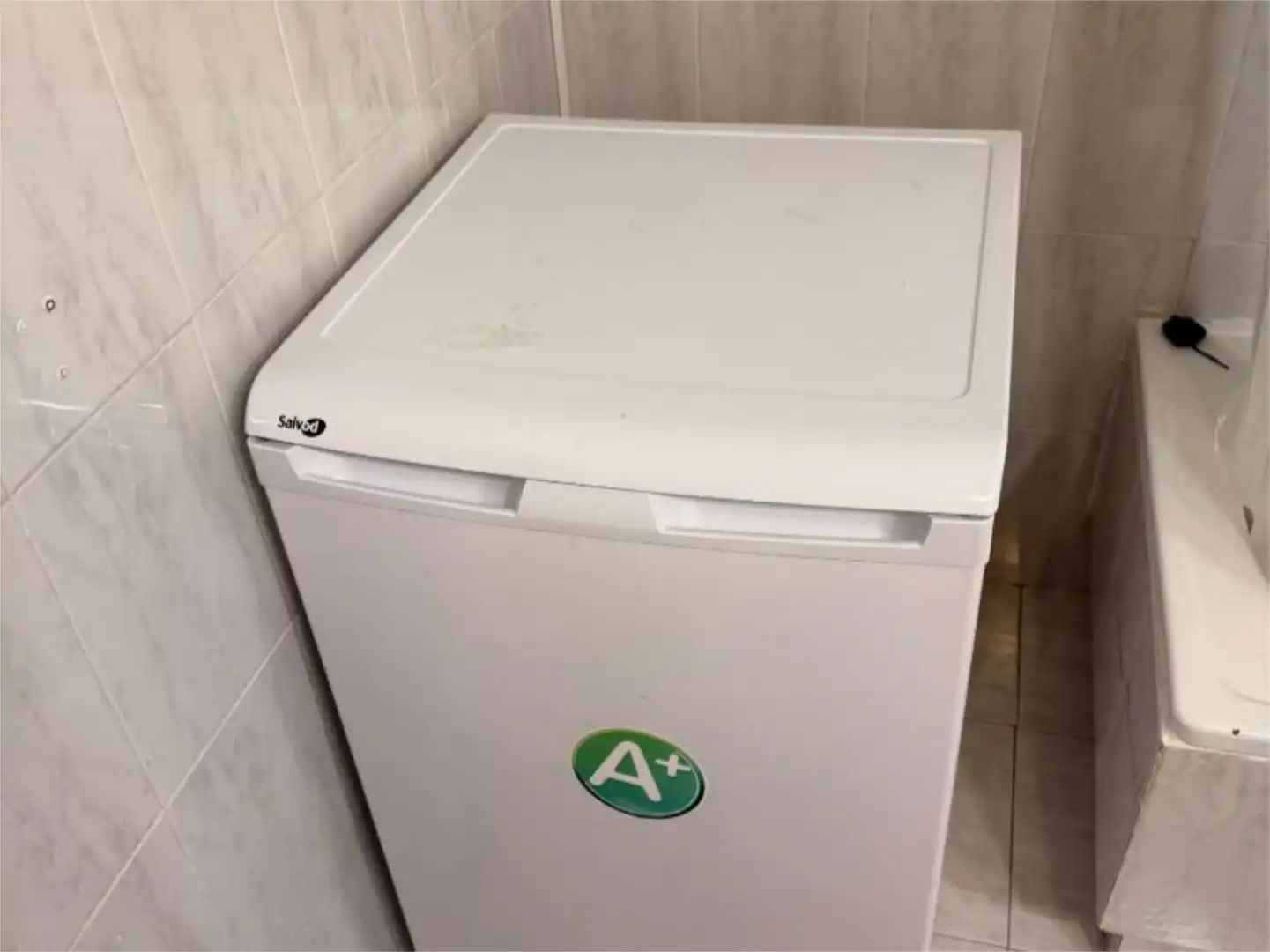 Room in Calle Comunidad de Castilla la Mancha, 24, El Burgo Garden of Flat for share in Las Rozas de Madrid with Heating, Parquet flooring and Swimming Pool