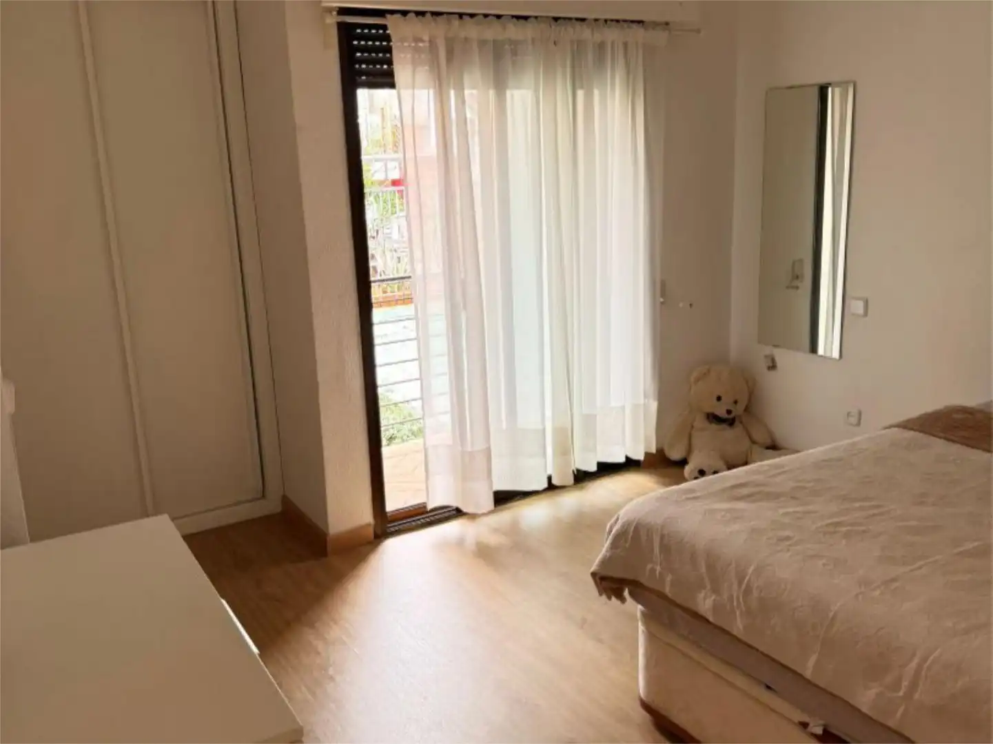 Room in Calle Comunidad de Castilla la Mancha, 24, El Burgo Bedroom of Flat for share in Las Rozas de Madrid with Heating, Parquet flooring and Swimming Pool