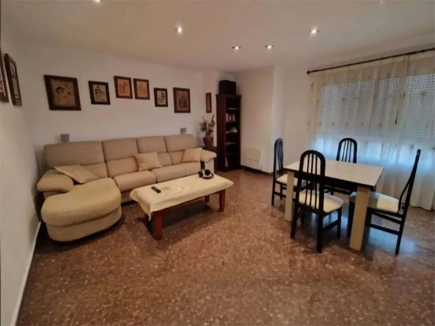 Zimmer in Carrer Ausiàs March, 23, Centro Wohnzimmer von Wohnung zur untervermieten in Bétera mit Klimaanlage, Heizung und Terrasse