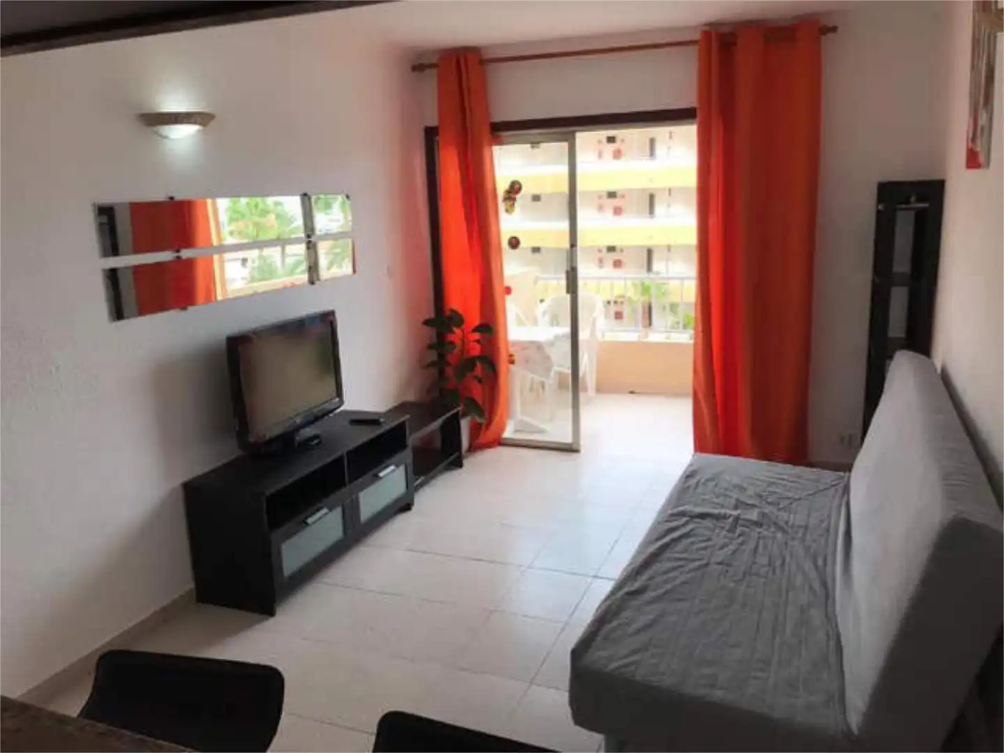 Apartamento en venta en Playa de las Américas Habitación de Apartamento en venta en Adeje con Jardín privado, Terraza y Trastero