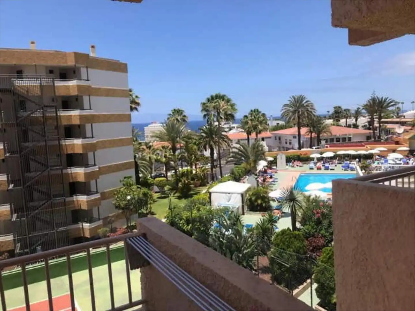 Apartamento en venta en Playa de las Américas Habitación de Apartamento en venta en Adeje con Jardín privado, Terraza y Trastero