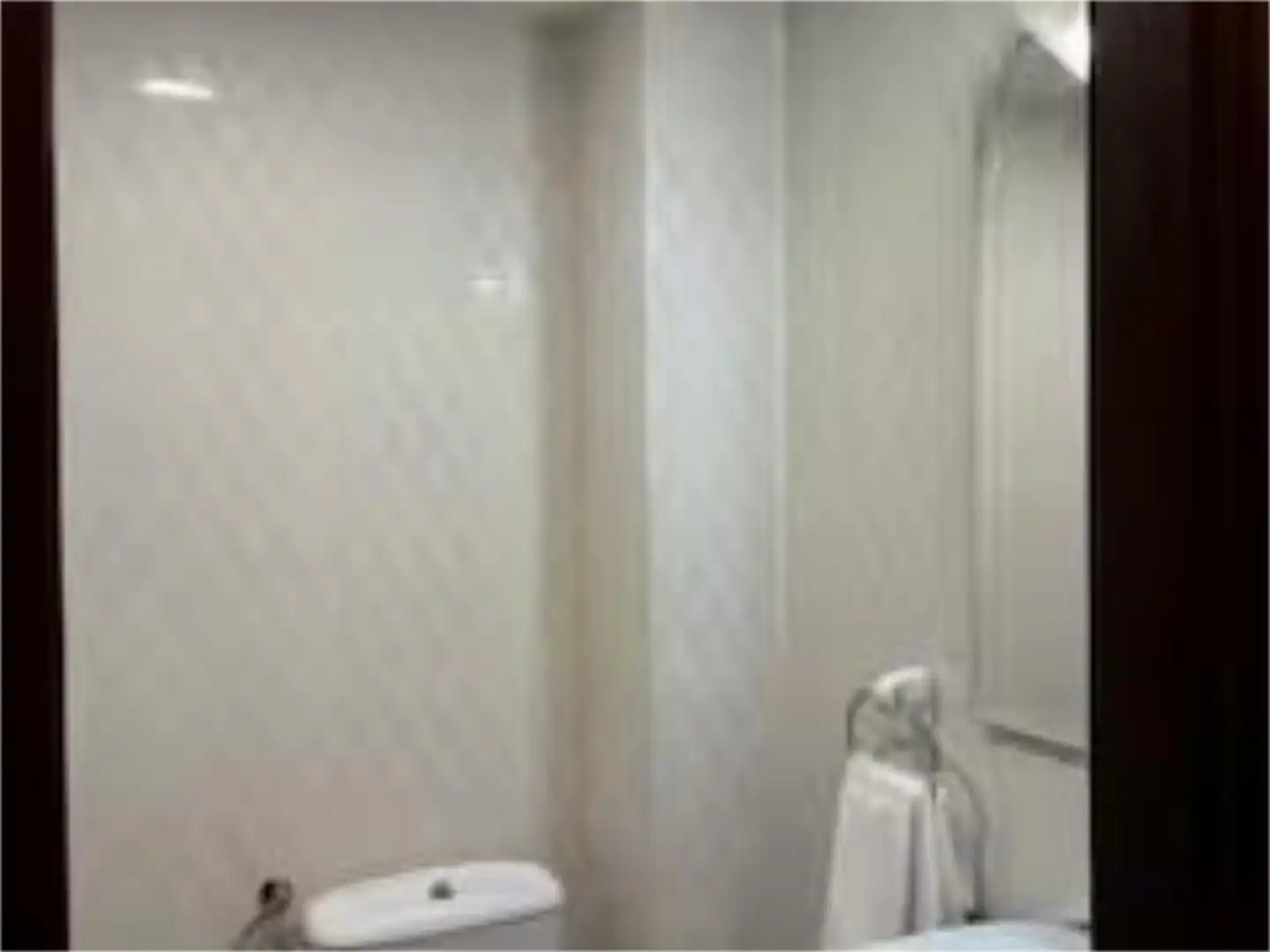 Flat for rent in Calle Ramón Menéndez Pidal, 2, Parres Bathroom of Flat for rent in Parres with Heating, Parquet flooring and Furnished