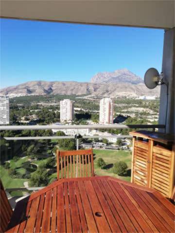 Apartamento en Alquiler en Via Parque