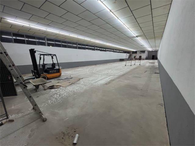 Nave industrial en Alquiler en Huecas