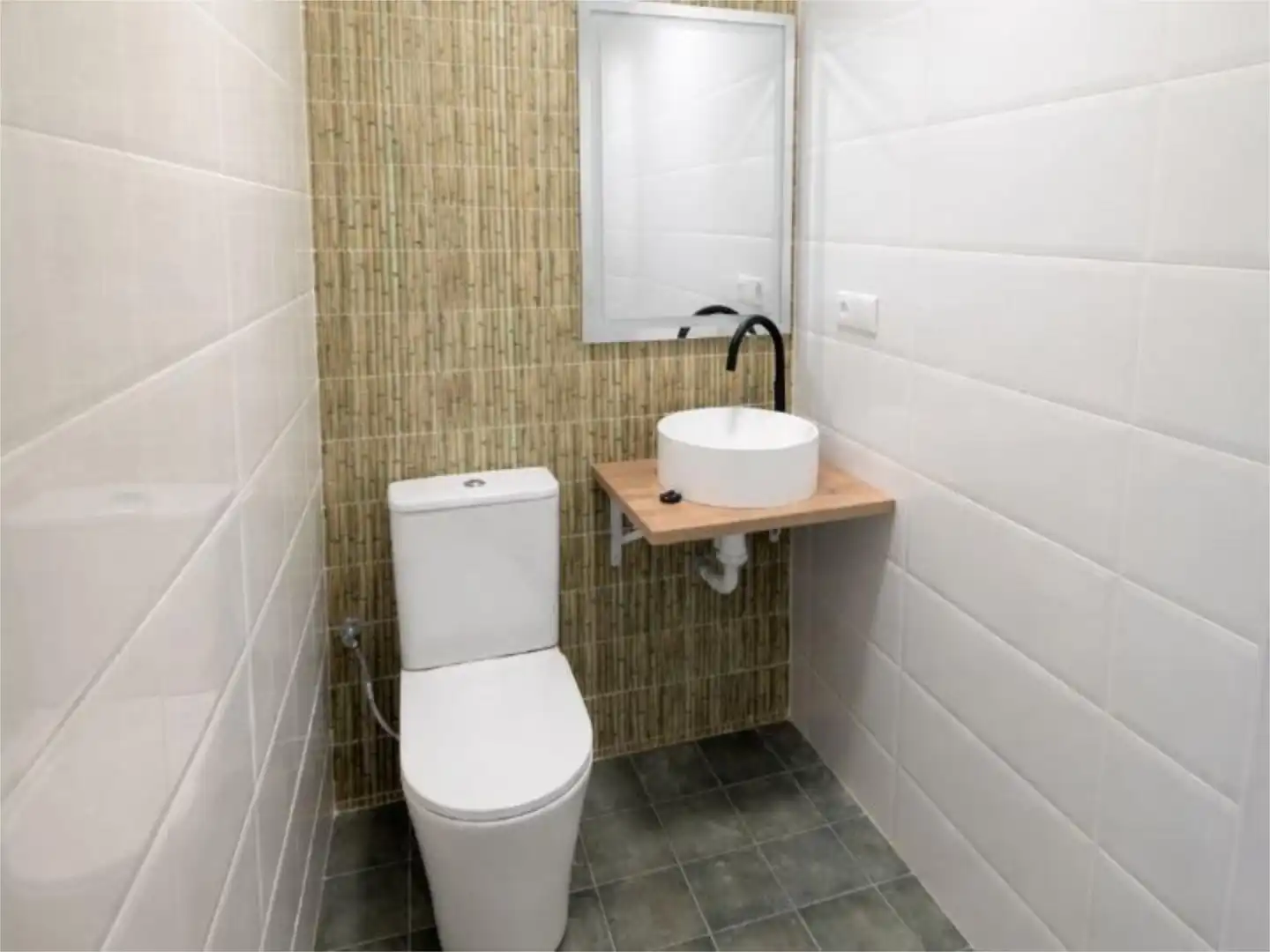 Room in Carrer del Pare Rico, 12, La Petxina Bathroom of Flat for share in Valencia with Air Conditioner, Terrace and Furnished