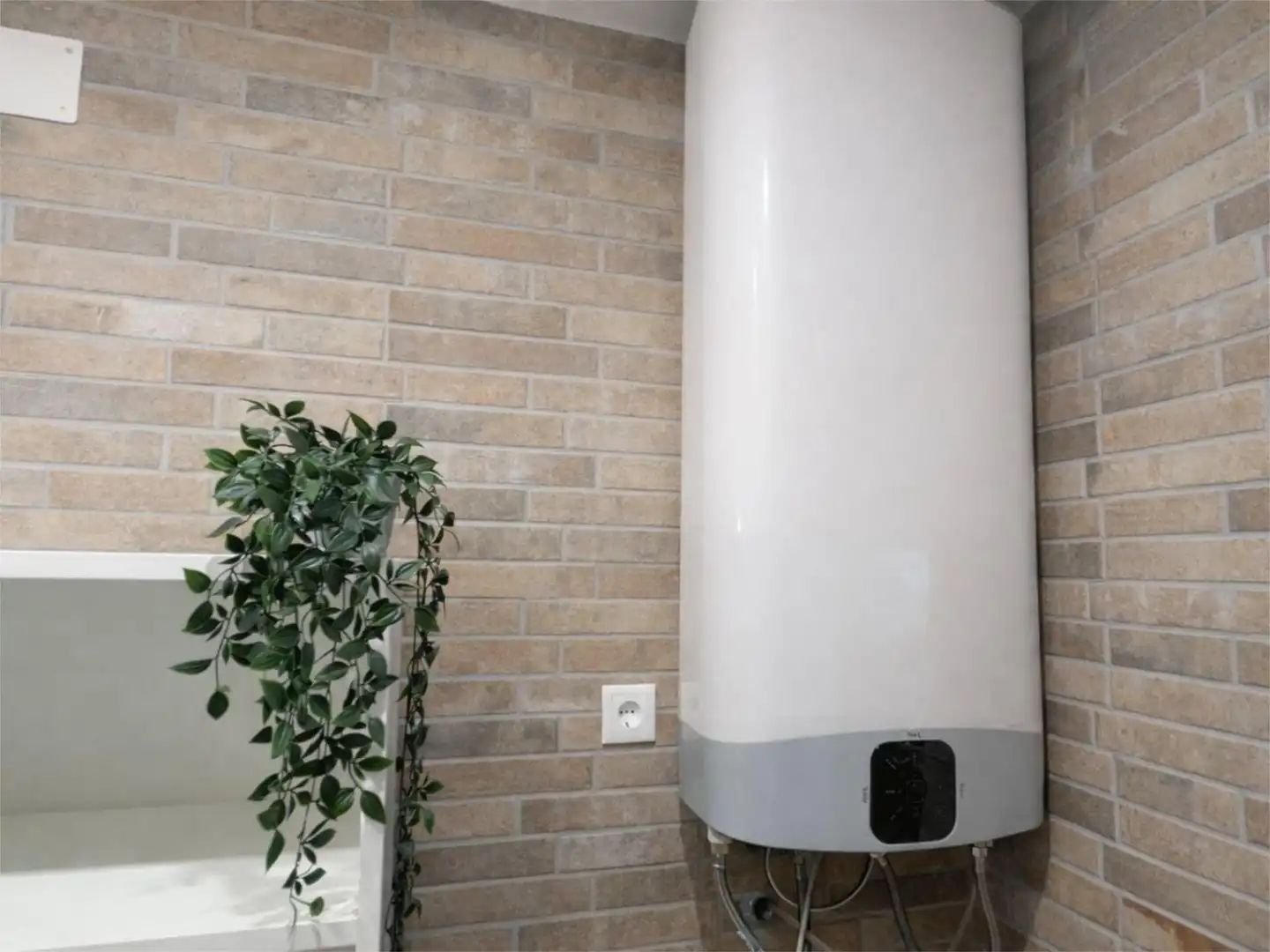 Room in Carrer del Pare Rico, 12, La Petxina Flat for share in Valencia with Air Conditioner, Terrace and Furnished