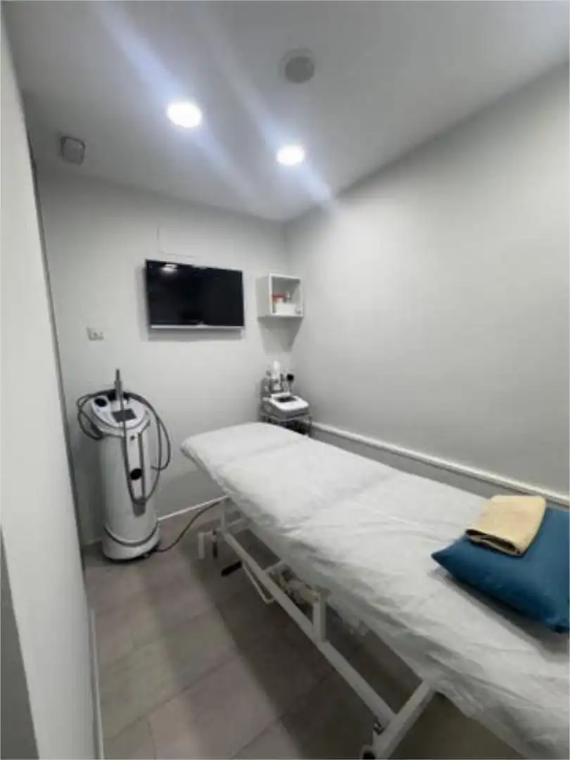 Oficina de alquiler en Peñagrande Habitación de Oficina de alquiler en Madrid con Aire acondicionado