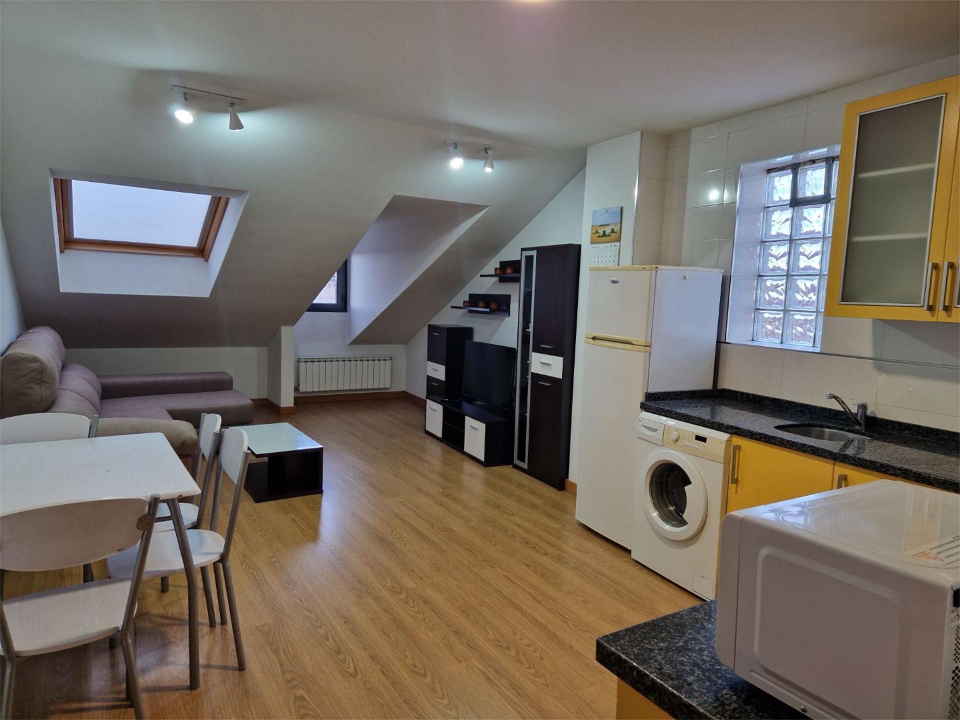 Kitchen of Flat to rent in Villadangos del Páramo  with Heating, Parquet flooring and Terrace