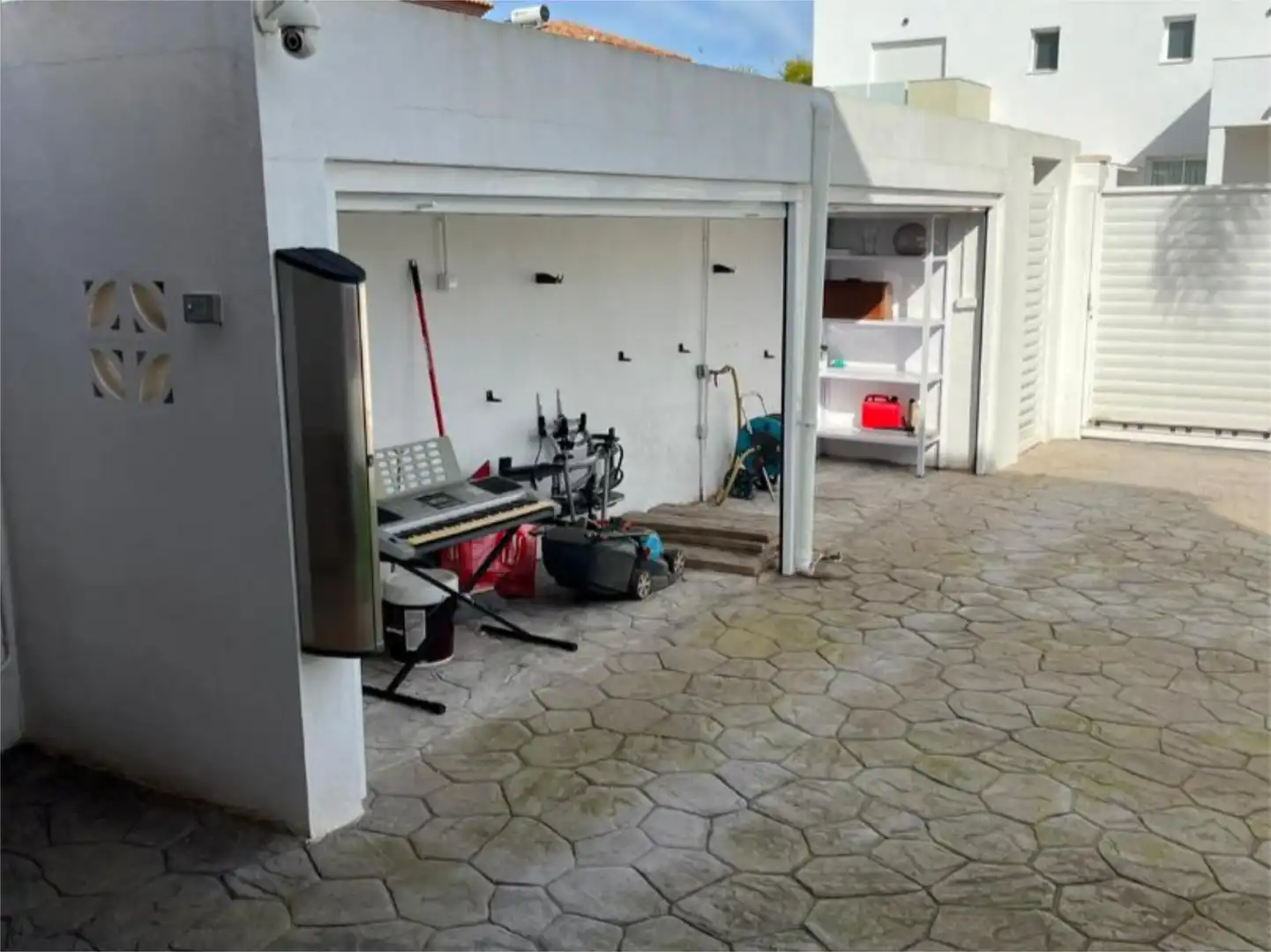 Houses for rent in Carrer de la Serra del Teix, 6, La Conarda Houses for rent in La Pobla de Vallbona with Air Conditioner, Heating and Private garden