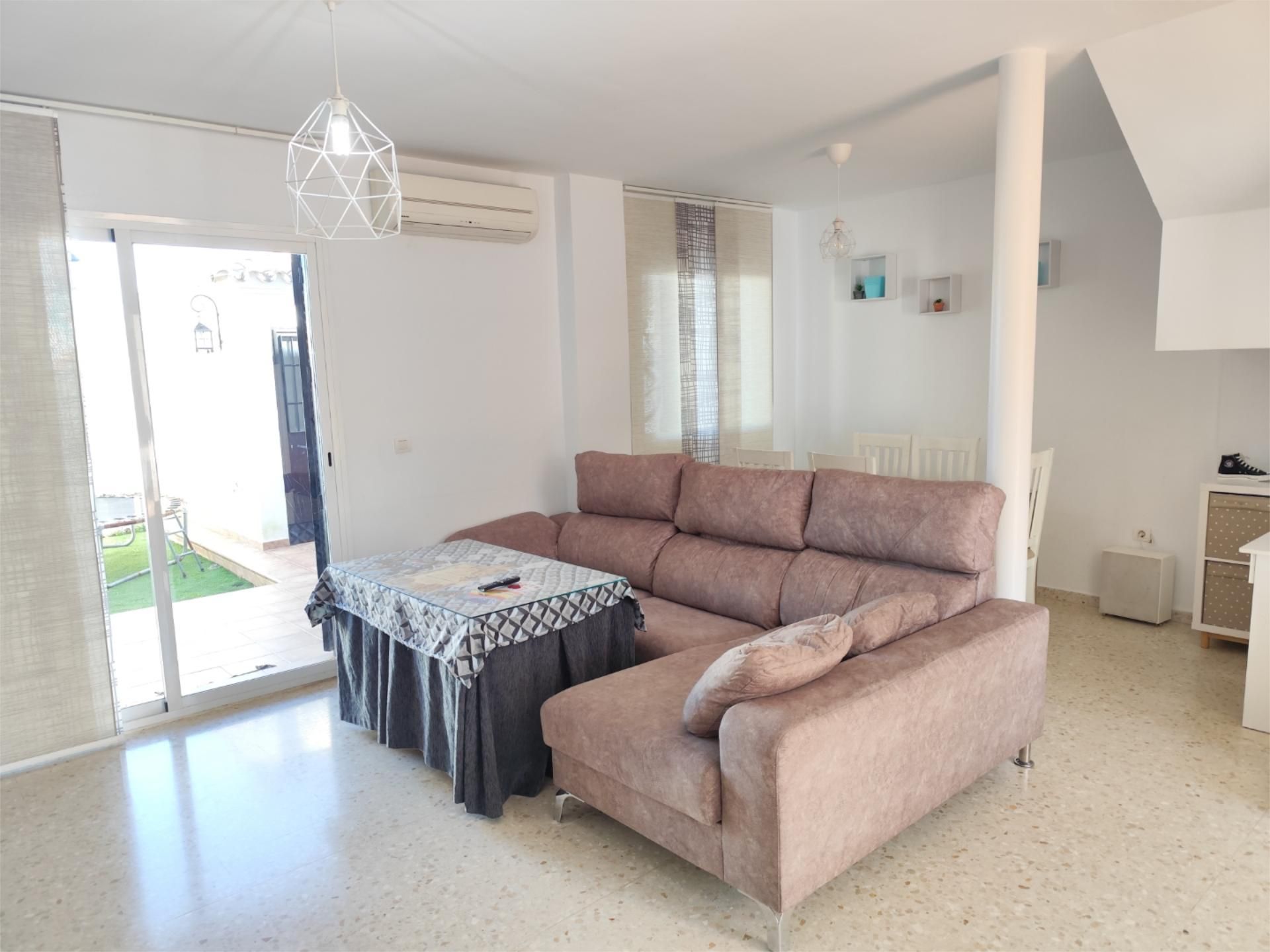 Living room of Single-family semi-detached for sale in Benacazón  with Air Conditioner