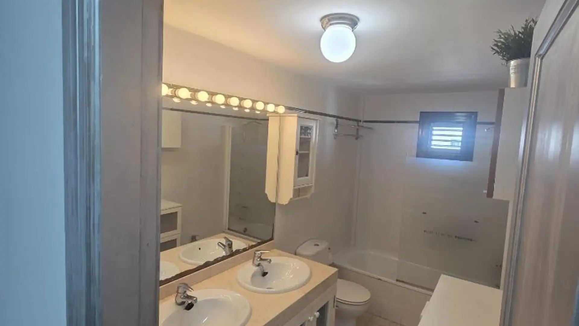 Bany de Dúplex en venda en Teguise amb Aire condicionat, Jardí privat i Moblat