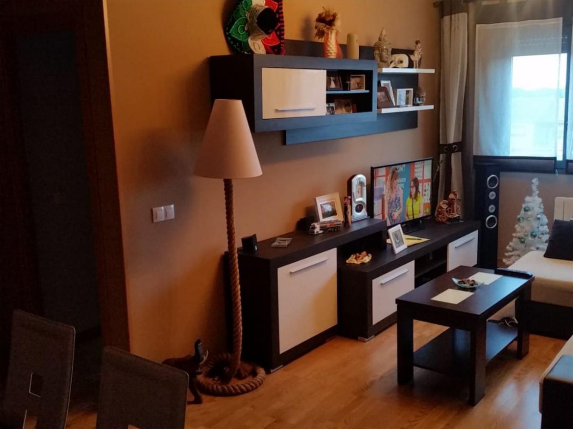 Living room of Flat to rent in Peñafiel  with Heating, Parquet flooring and Storage room