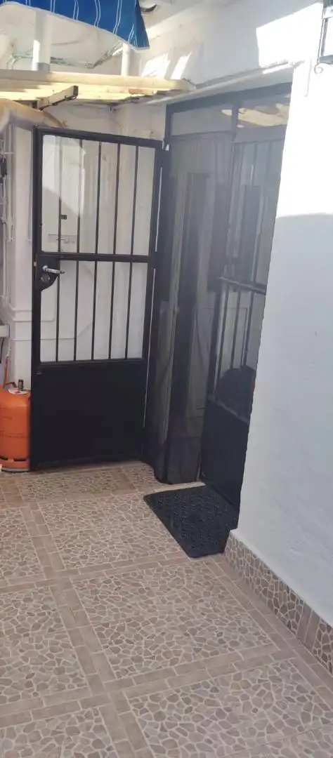 Casa adosada en venda en El Pedroso amb Terrassa, Traster i Moblat