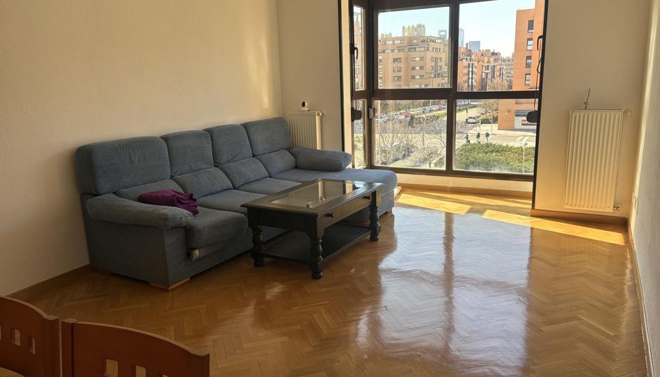 Piso en venta en Calle Sierra de Atapuerca, 31, Las Tablas, Madrid Capital - imagen 1 Foto 1 de Piso en venta en Calle Sierra de Atapuerca, 31, Las Tablas, Madrid Capital