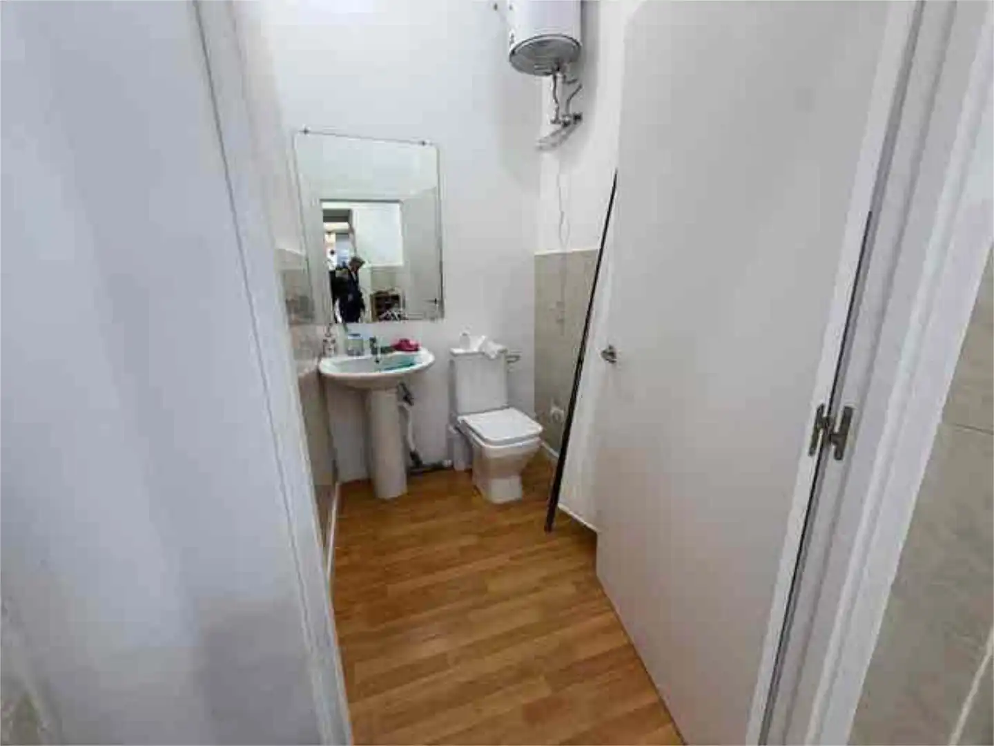 Bathroom of Commercial properties for rent in Madrid