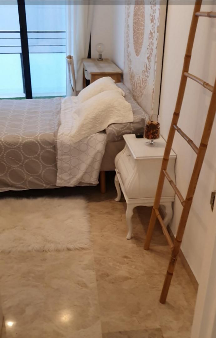 Dormitori de Pis per a compartir en  Valencia Capital amb Aire condicionat, Calefacció i Moblat