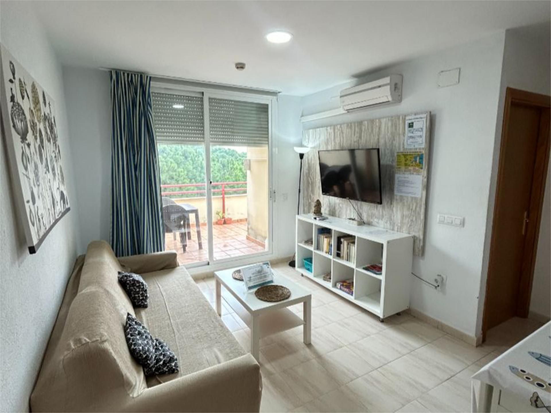 Living room of Flat for sale in Barbate  with Air Conditioner, Heating and Swimming Pool