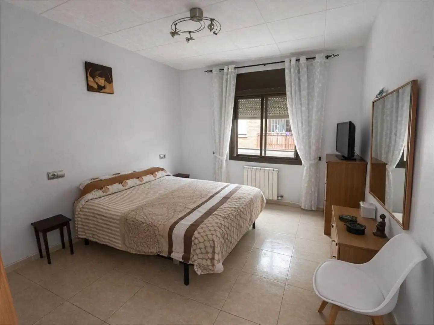 Wohnung zum Verkauf in Carrer de Josep Masgrau I Tió, 39, El Pedró Schlafzimmer von Wohnung zum Verkauf in Cornellà de Llobregat mit Klimaanlage und Terrasse