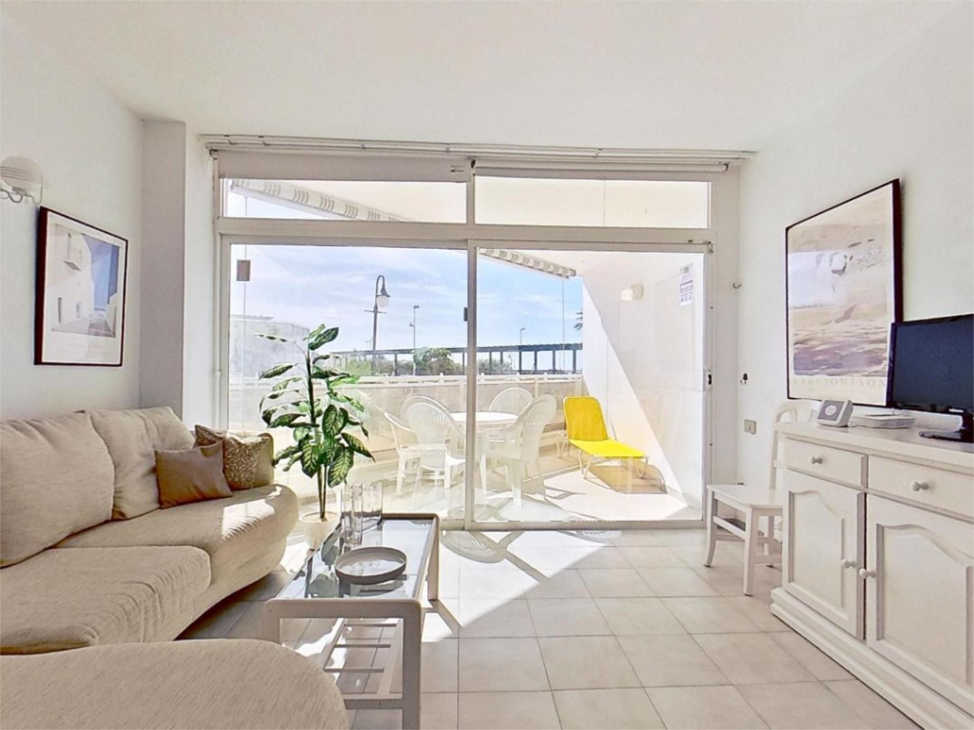 Living room of Flat for sale in Granadilla de Abona  with Terrace and Swimming Pool