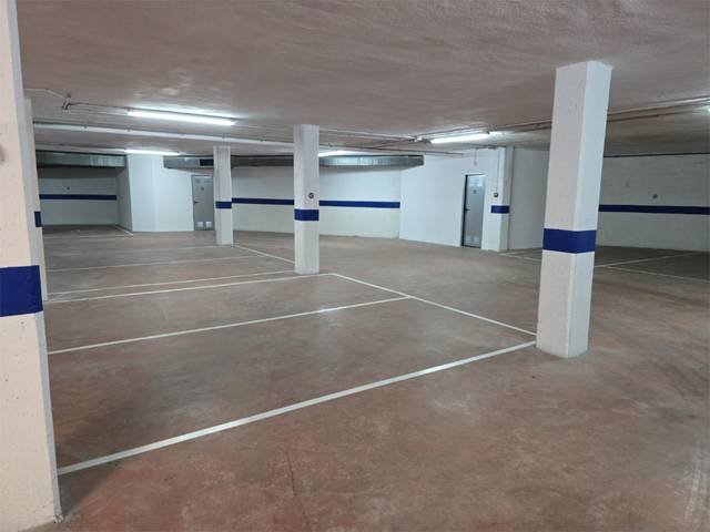 Garaje en Alquiler en Avenida Talavera de Perú, 6 en Puerta de Cuartos - Avda. de Portugal