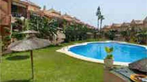 Foto 2 de Apartamento en venta en Los Gallos, Chiclana de la Frontera