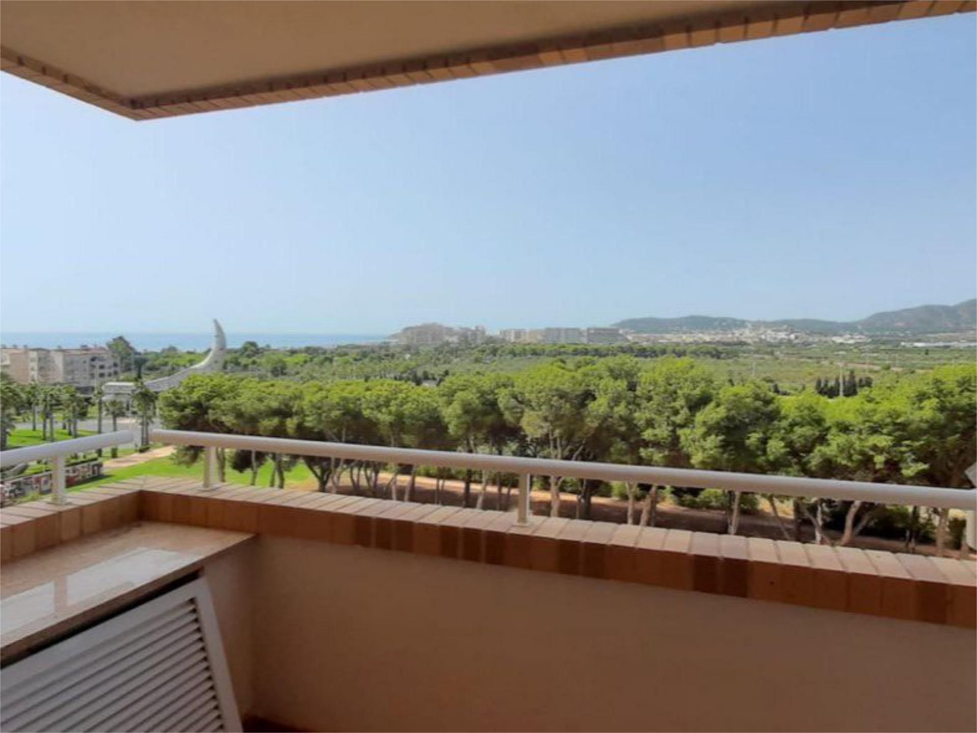 Vista exterior de Piso en venta en Oropesa del Mar / Orpesa con Aire acondicionado, Terraza y Piscina