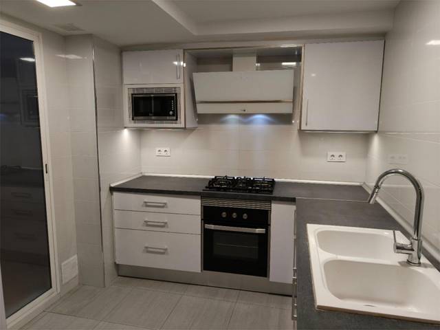 Piso en Alquiler en Carrer del Ceramista Ros, 16 en Vara de Quart