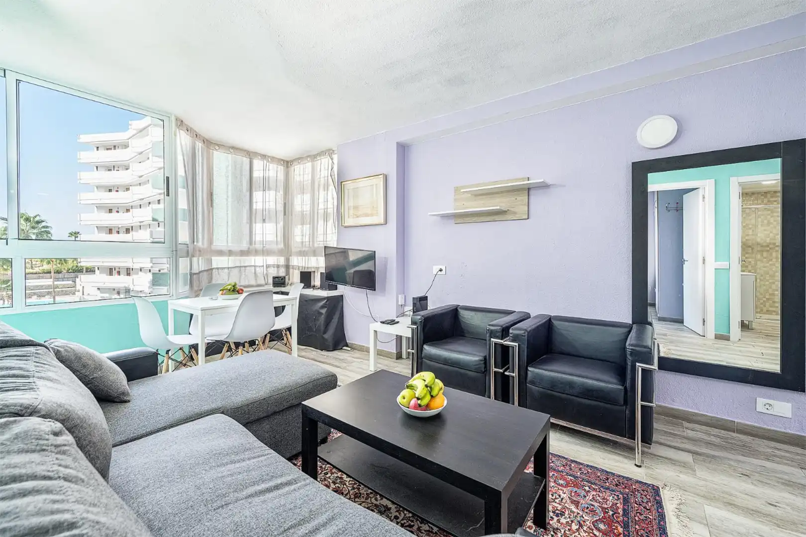 Apartments for rent in Calle Secundino Delgado, 7, San Fernando Living room of Apartments for rent in San Bartolomé de Tirajana with Air Conditioner, Heating and Private garden