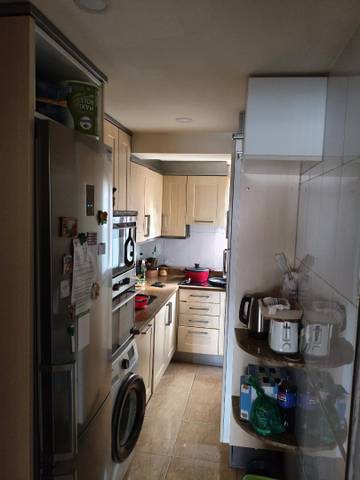 Piso en Venta en Calle de la del Manojo de Rosas, 60 en Los Ángeles