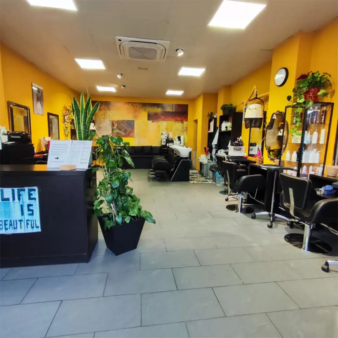 Commercial properties for rent in Carrer de Feliu i Codina, 53, Horta Commercial properties for rent in Barcelona with Air Conditioner