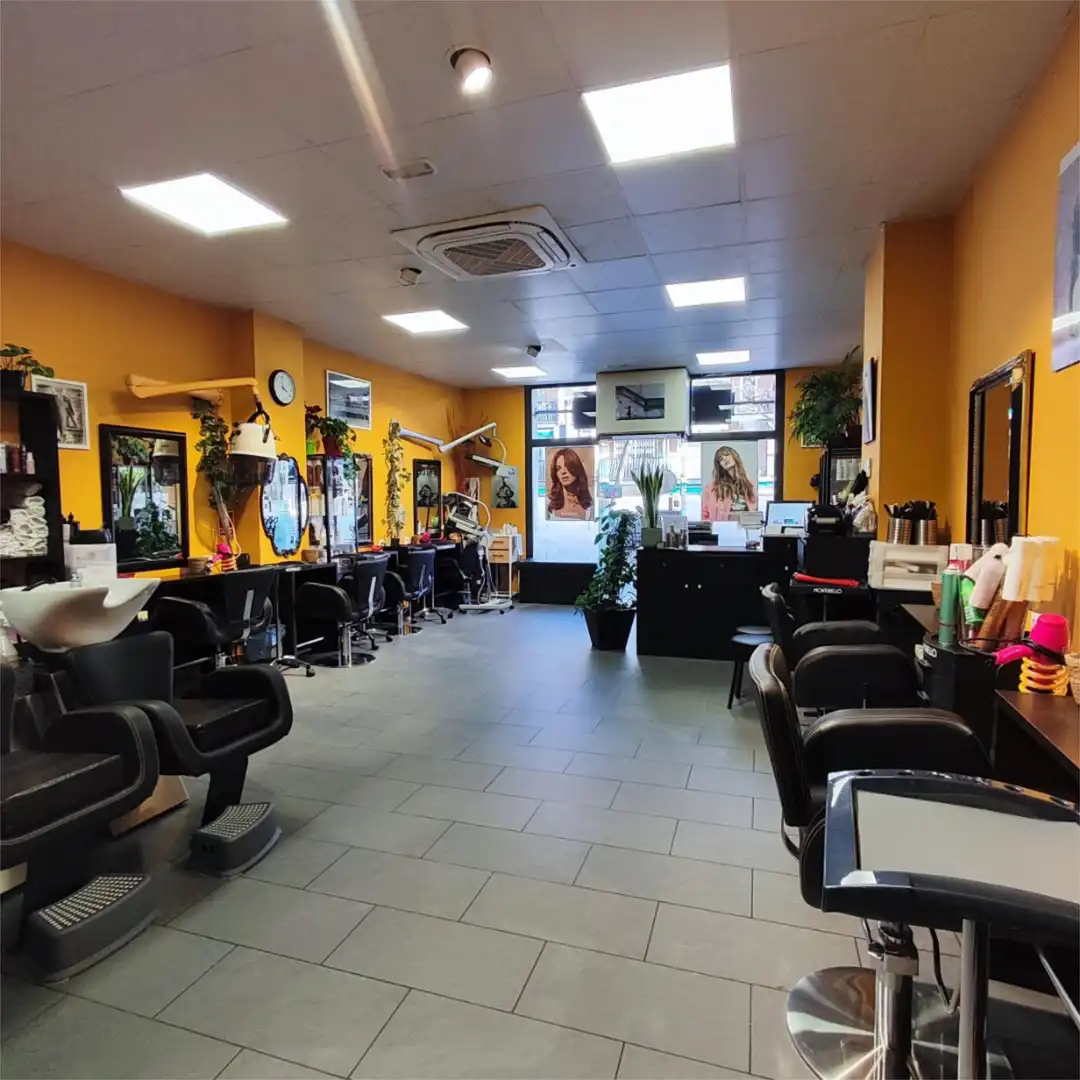 Commercial properties for rent in Carrer de Feliu i Codina, 53, Horta Commercial properties for rent in Barcelona with Air Conditioner