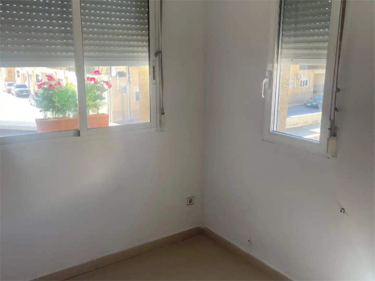 Habitación de Piso en venta en El Pinós / Pinoso con Jardín privado, Terraza y Balcón
