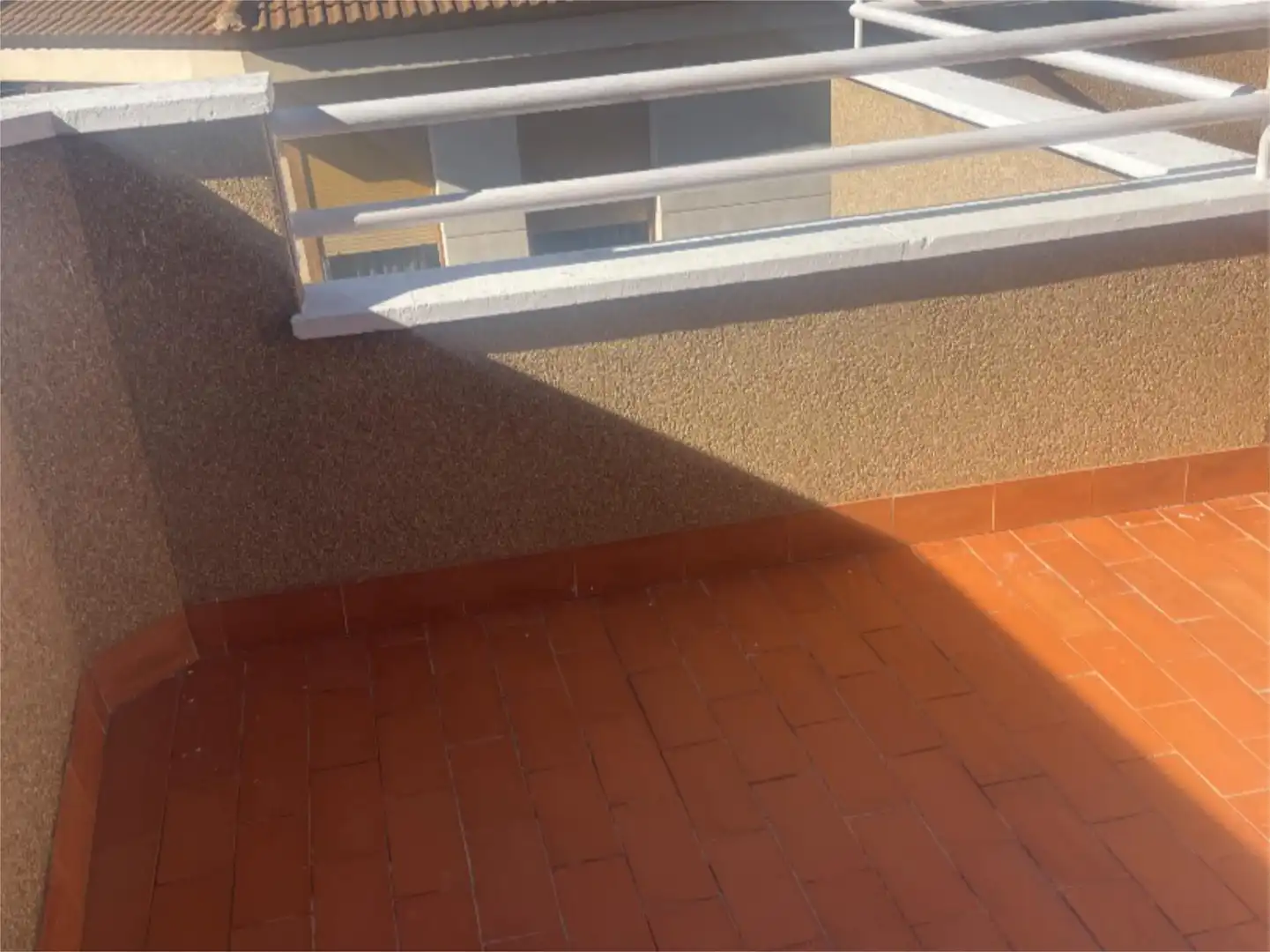 Terraza de Piso en venta en El Pinós / Pinoso con Jardín privado, Terraza y Balcón