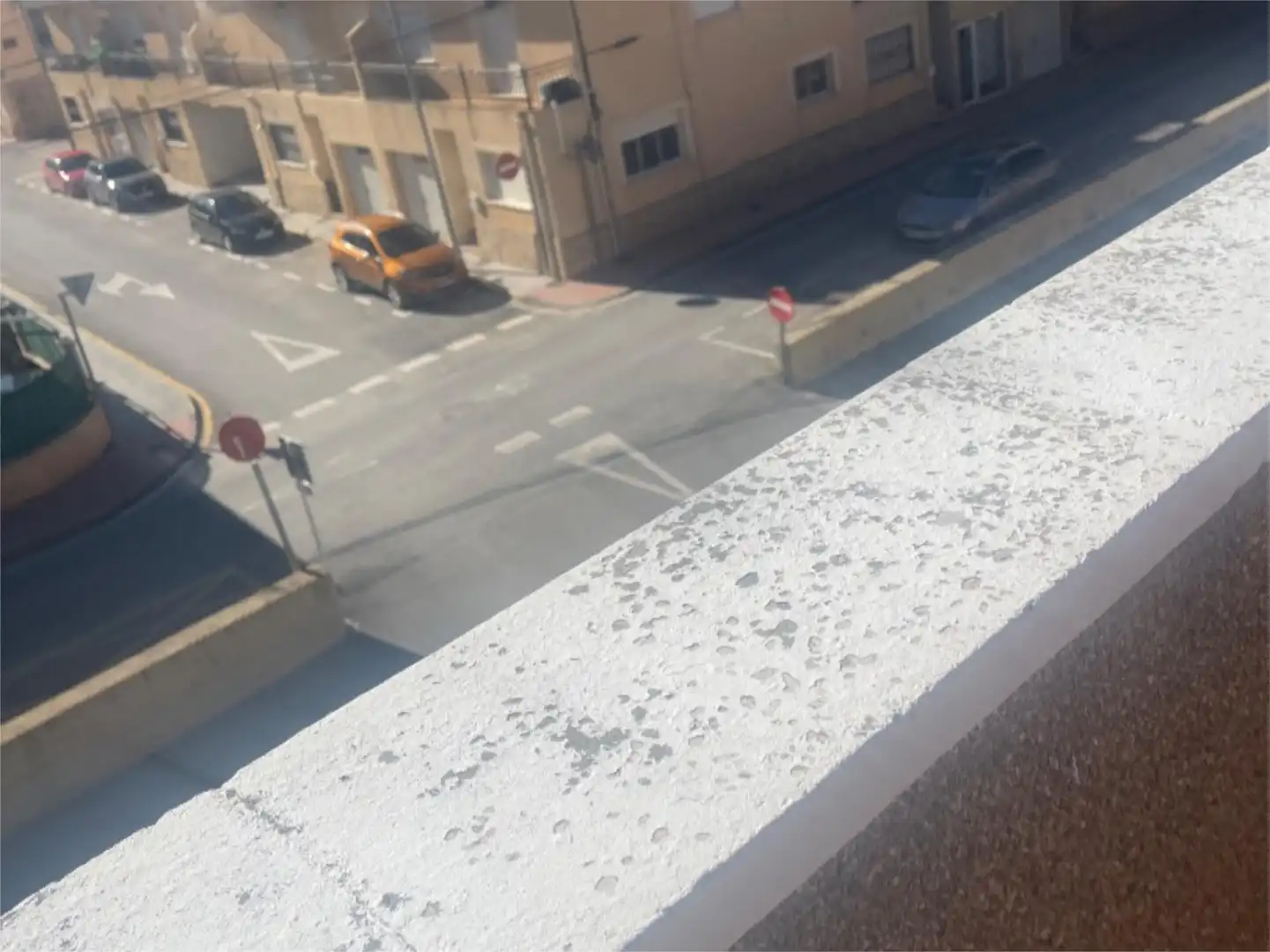 Vista exterior de Piso en venta en El Pinós / Pinoso con Jardín privado, Terraza y Balcón