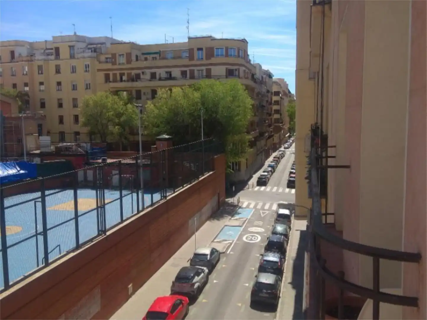 Vista exterior de Pis de lloguer en  Madrid Capital amb Calefacció, Parquet i Terrassa