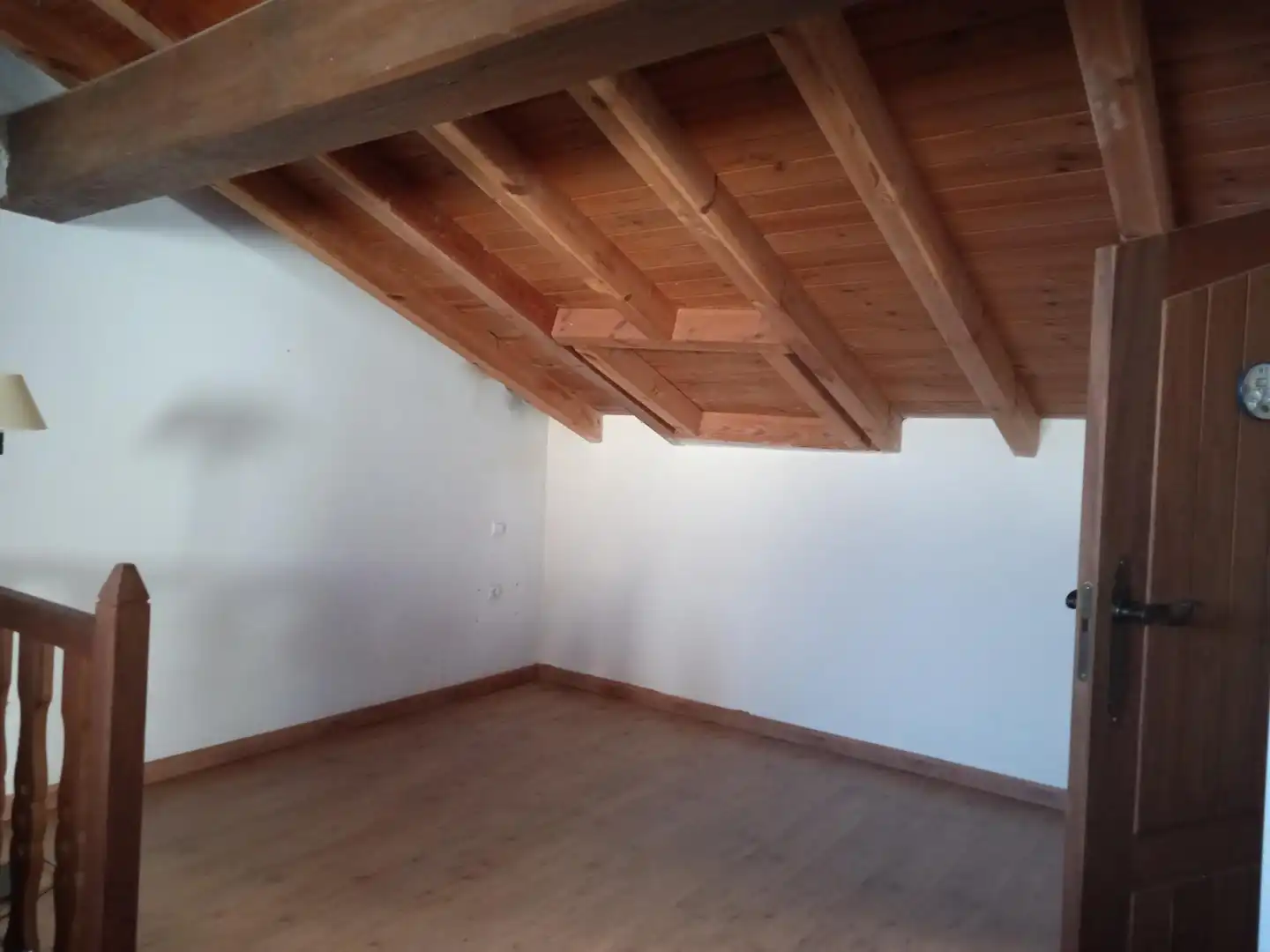 Casa o xalet en venda a Calle de la Fuente, 54, Jaraíz de la Vera Dormitori de Casa o xalet en venda en Jaraíz de la Vera amb Terrassa i Balcó