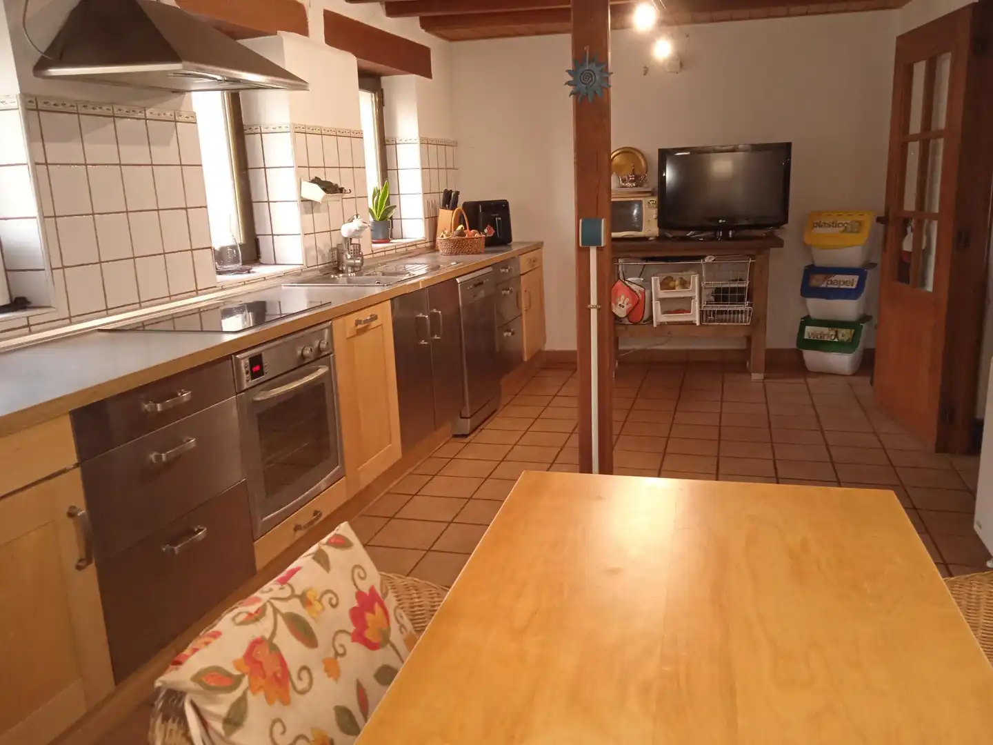 Casa o xalet en venda a Calle de la Fuente, 54, Jaraíz de la Vera Cuina de Casa o xalet en venda en Jaraíz de la Vera amb Terrassa i Balcó