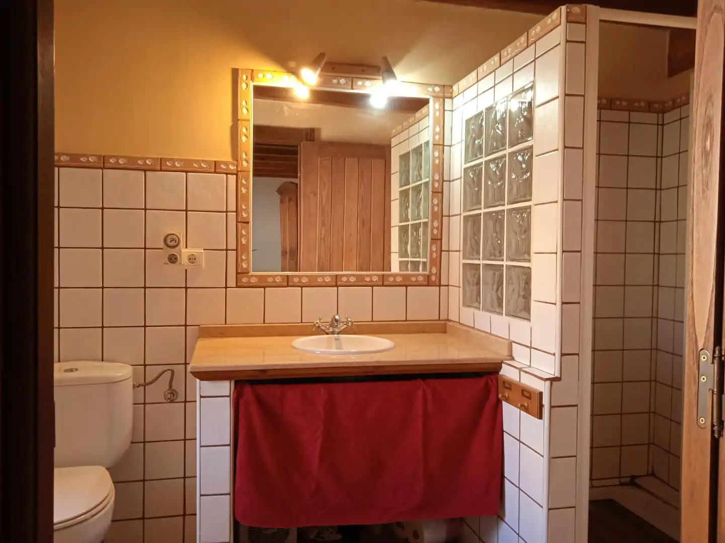 Casa o xalet en venda a Calle de la Fuente, 54, Jaraíz de la Vera Bany de Casa o xalet en venda en Jaraíz de la Vera amb Terrassa i Balcó