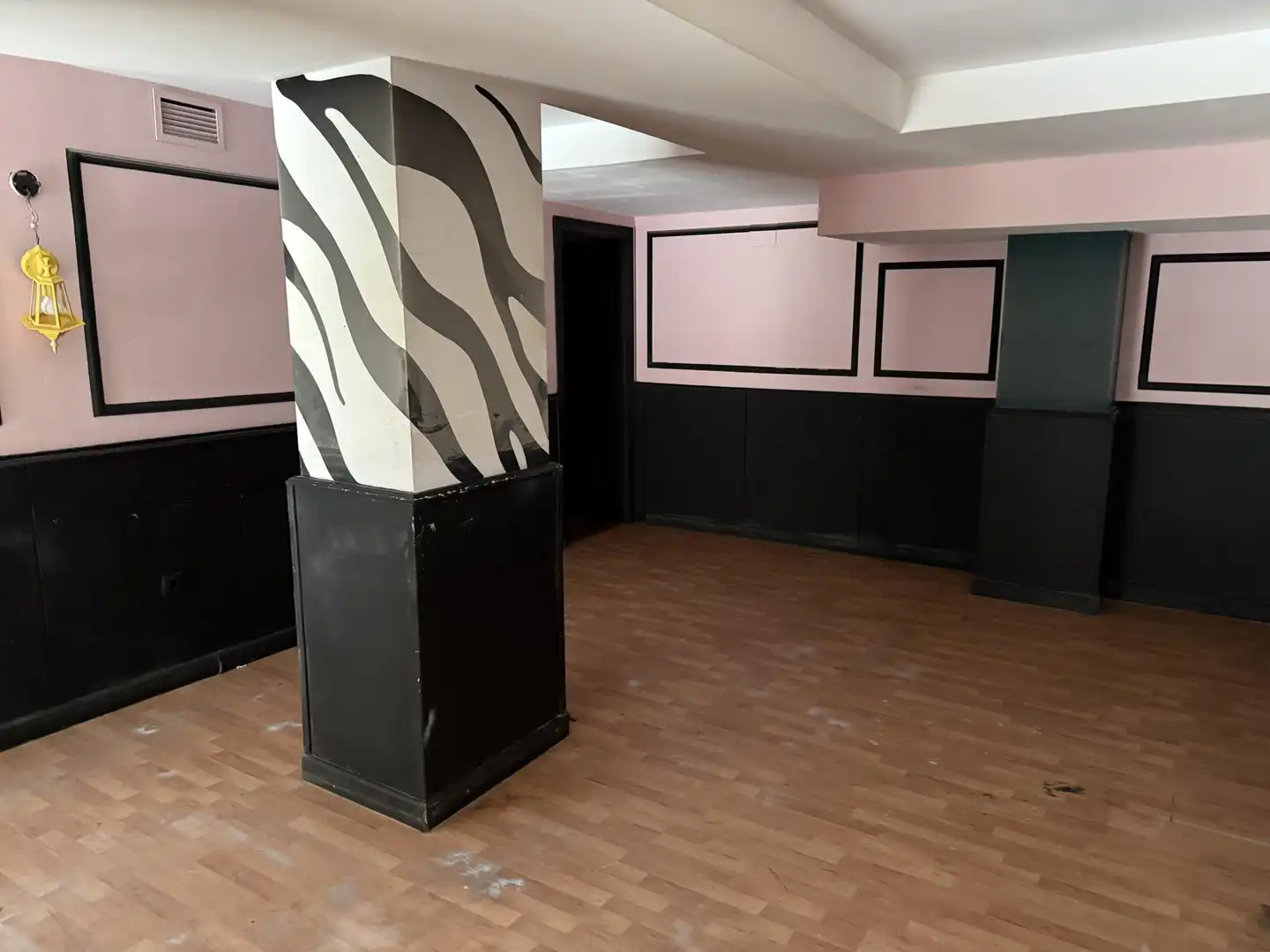 Local en venta en Paseo Condes de Barcelona, 5, Maria Auxiliadora - Barriada de Llera Local en venta en Badajoz con Aire acondicionado