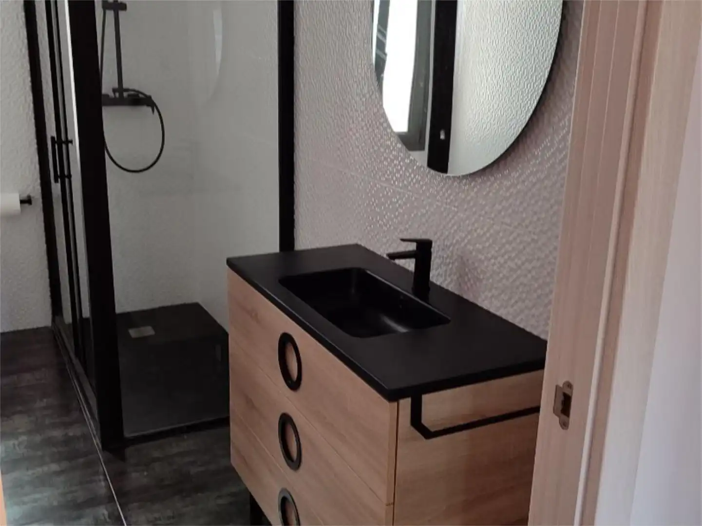 Baño de Piso de alquiler en Alcorisa con Calefacción, Terraza y Amueblado