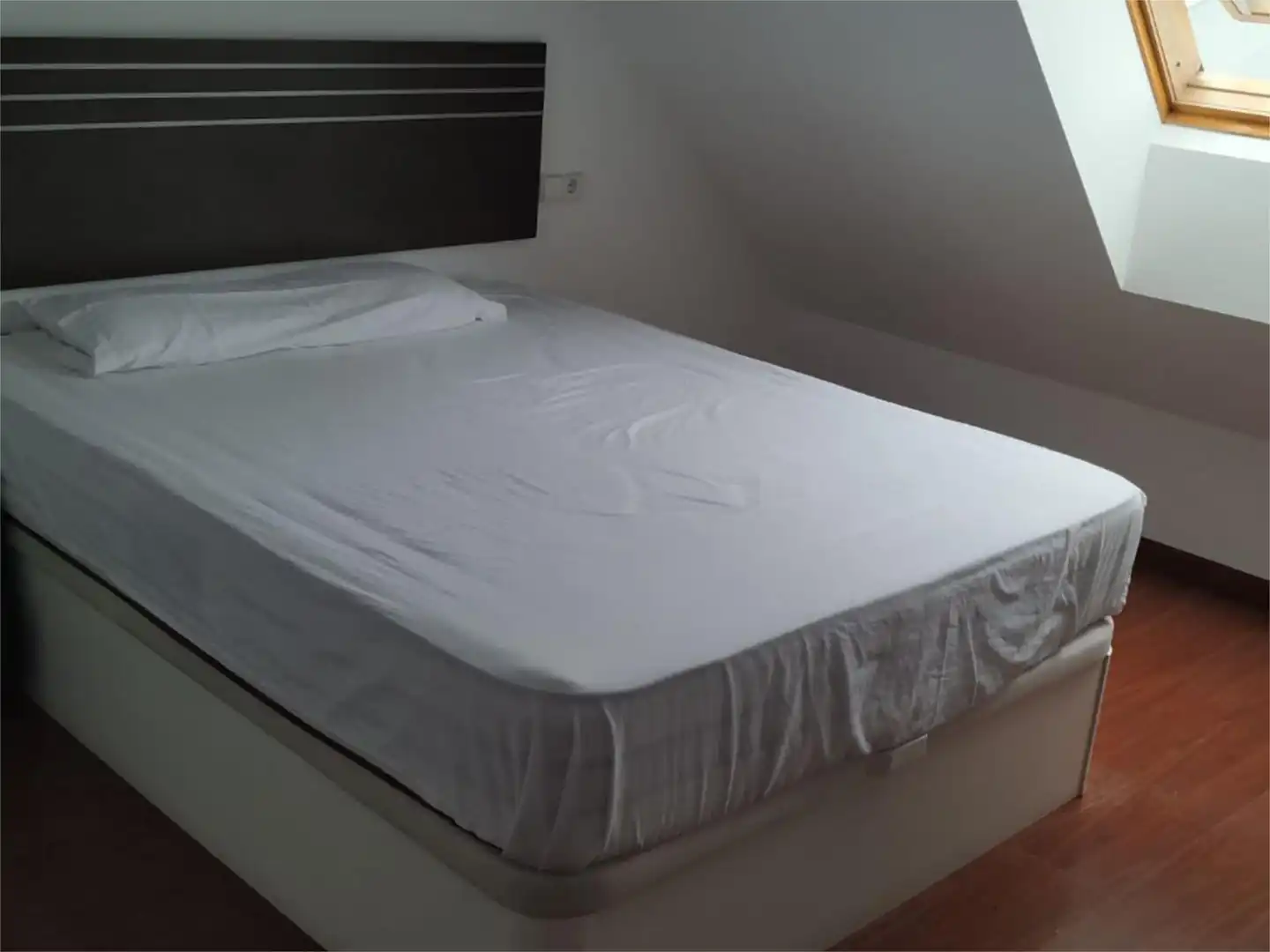 Maisonette zum Verkauf in Rúa Villadóniga, 5, Piñeiros- Freixeiro Schlafzimmer von Maisonette zum Verkauf in Narón