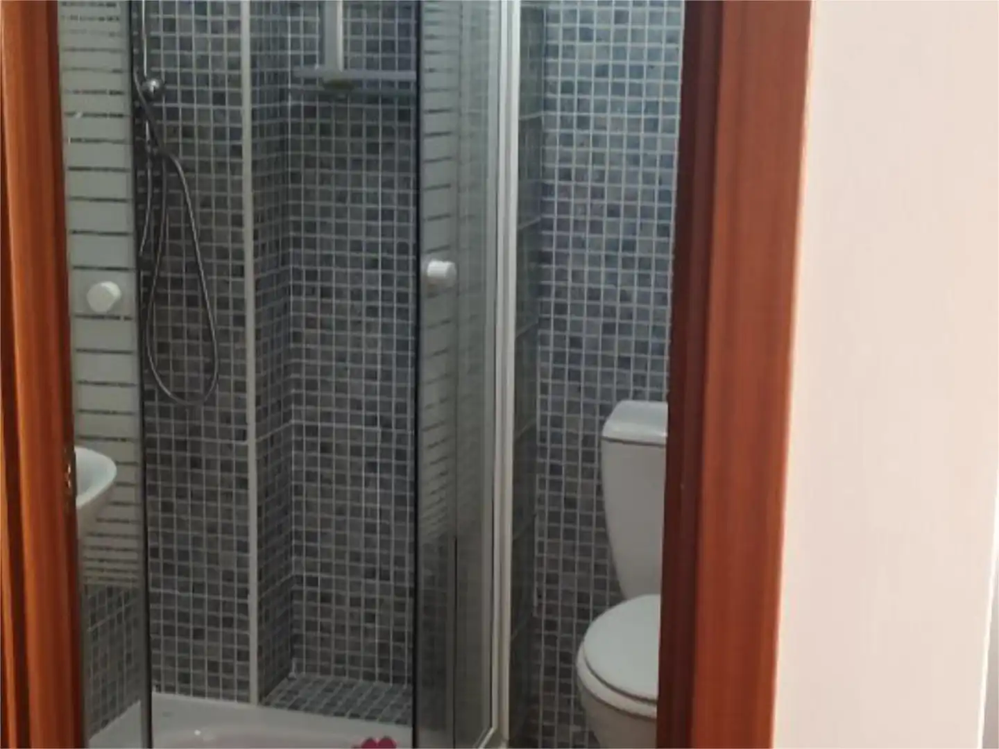 Maisonette zum Verkauf in Rúa Villadóniga, 5, Piñeiros- Freixeiro Badezimmer von Maisonette zum Verkauf in Narón