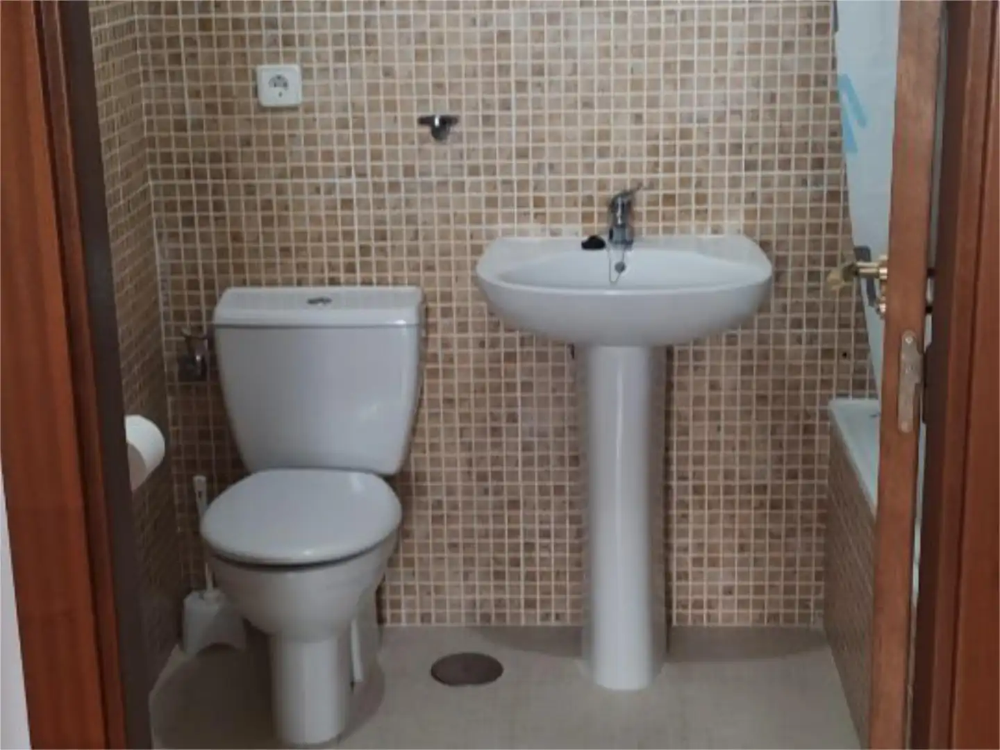 Maisonette zum Verkauf in Rúa Villadóniga, 5, Piñeiros- Freixeiro Badezimmer von Maisonette zum Verkauf in Narón