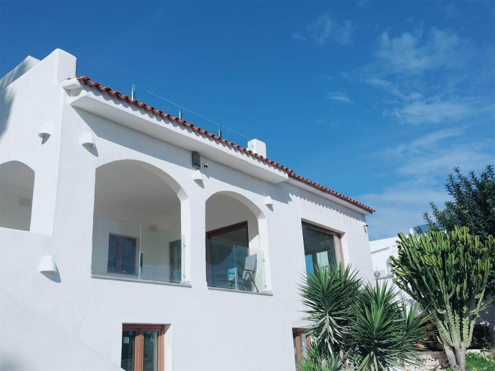 Vista exterior de Pis en venda en Moraira amb Aire condicionat, Terrassa i Piscina