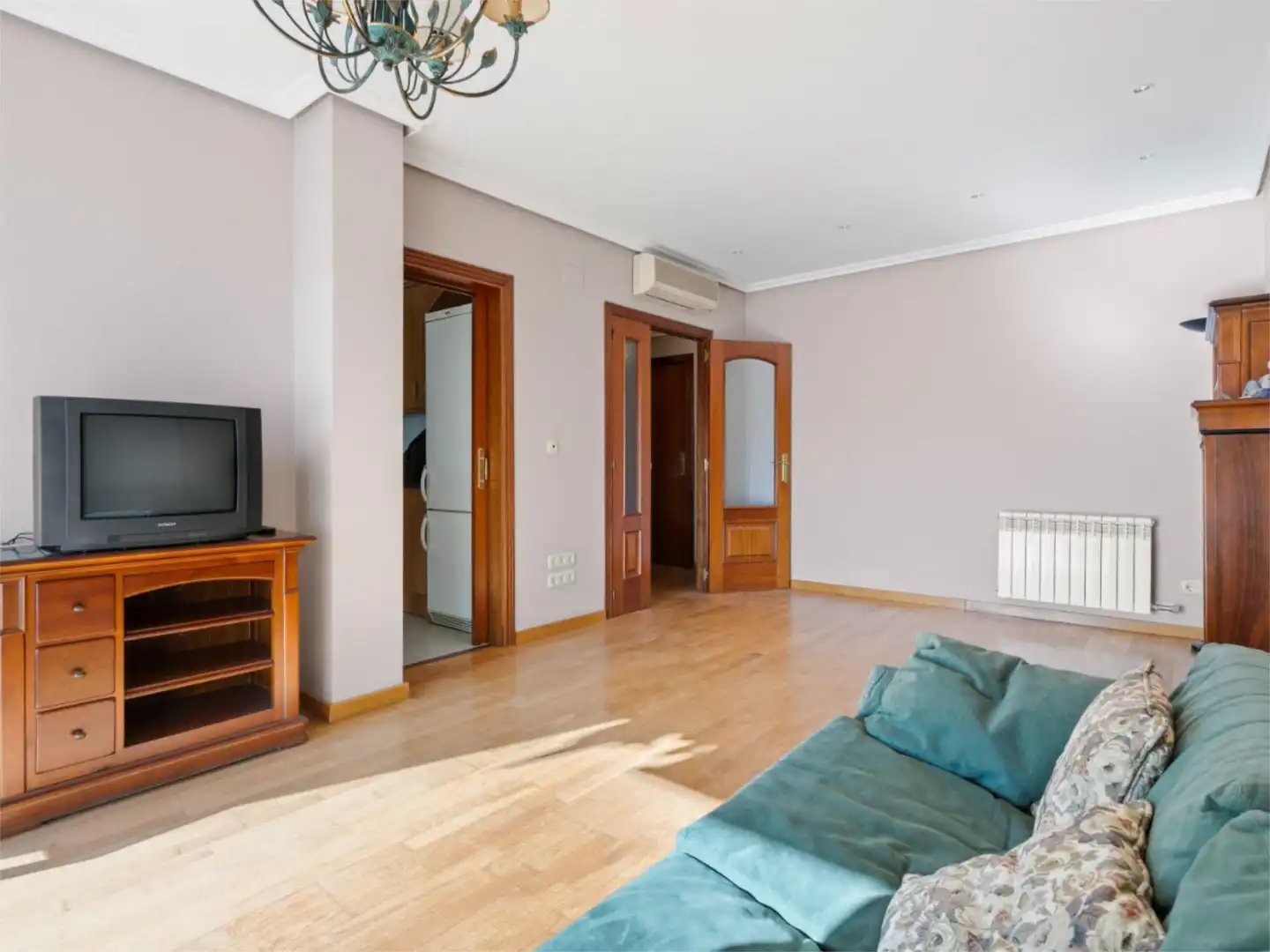 Ático en venta en Rambla de la Granja, 10, Molins de Rei Sala de estar de Ático en venta en Molins de Rei con Aire acondicionado, Terraza y Balcón