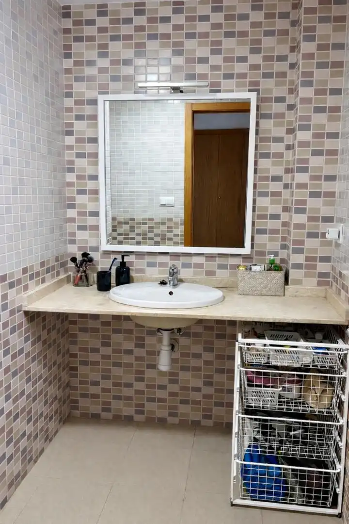 Baño de Piso en venta en Ibi con Calefacción, Amueblado y Balcón