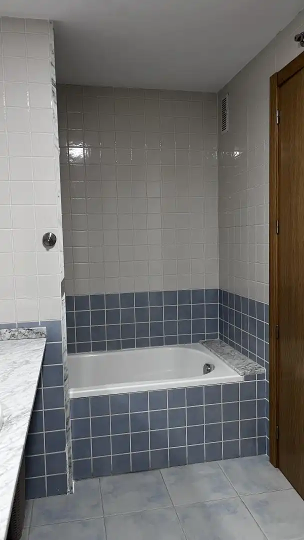 Baño de Piso en venta en Ibi con Calefacción, Amueblado y Balcón