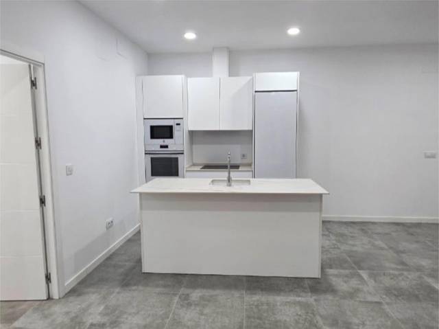 Piso en Venta en Calle Melchor Gallegos, 1 en Barrio del Nervión